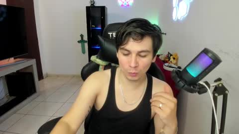 Kevin online show from March 5, 12:05 am