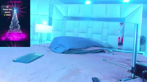 Snapshot of kevin__max_ chatting on January 6, 11:25 am Kev online show from January 6, 11:25 am