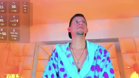 Snapshot of kevin__max_ chatting on February 2, 11:31 am Kev online show from February 2, 11:31 am