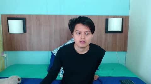 Snapshot of kevin_charless chatting on February 5, 11:04 am Kevin online show from February 5, 11:04 am