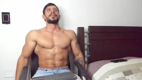 Snapshot of kevin_malone22 chatting on October 22, 2:56 am kevin_malone22 online show from October 22, 2:56 am