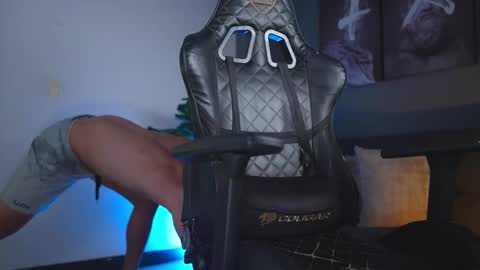 kevin montoya online show from February 11, 12:32 pm