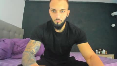 Snapshot of kevin_muscle1 chatting on April 8, 8:47 am Kevin online show from April 8, 8:47 am