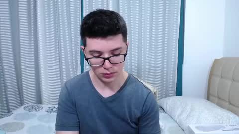 Kevin online show from January 29, 1:27 am