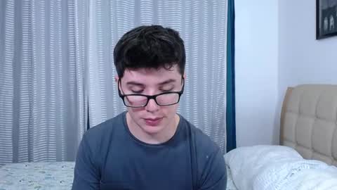 Kevin online show from October 3, 3:03 am