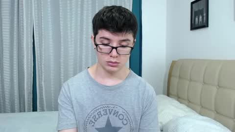 Kevin online show from October 9, 1:36 am