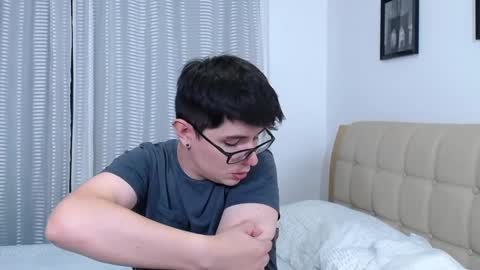 Kevin online show from October 11, 2:44 am