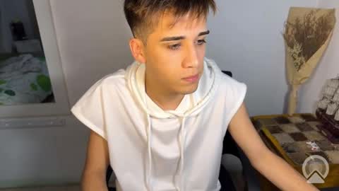 kevonly online show from April 19, 4:56 am