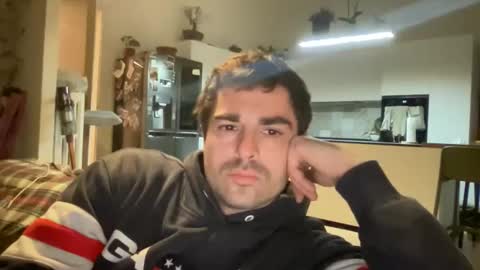 Snapshot of kevinpillobello chatting on February 2, 5:11 pm kevinpillobello online show from February 2, 5:11 pm