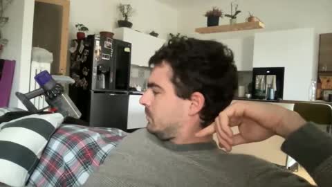 Snapshot of kevinpillobello chatting on February 7, 9:57 am kevinpillobello online show from February 7, 9:57 am