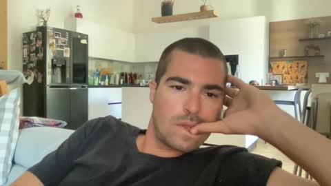 kevinpillobello online show from July 21, 8:05 am