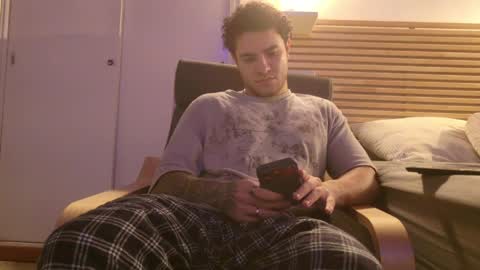 Kevin online show from March 16, 3:12 am