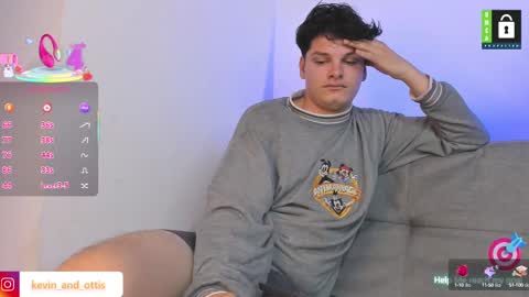 kevin and ottis online show from October 14, 1:06 am