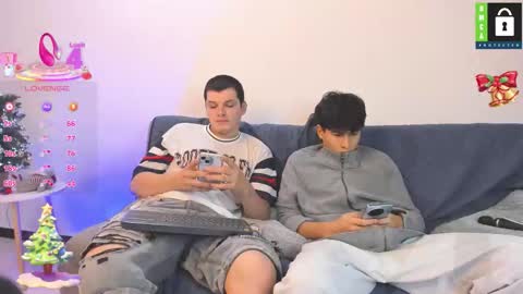 kevin and ottis online show from December 19, 3:35 am