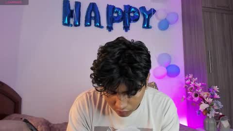 kevin and ottis online show from February 26, 11:48 pm