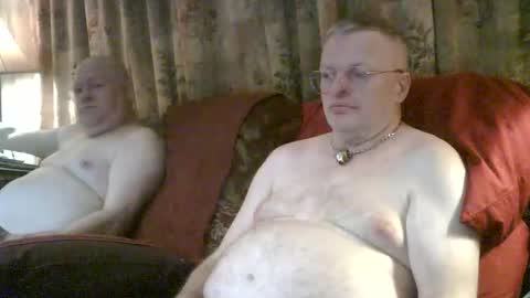 kevydaddyhubby2 online show from April 3, 6:11 am