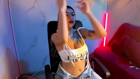 Snapshot of keyla_cutte chatting on October 18, 4:37 am keyla_cutte online show from October 18, 4:37 am