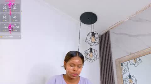 Snapshot of keyla_mejia chatting on June 21, 12:08 pm Keyla online show from June 21, 12:08 pm