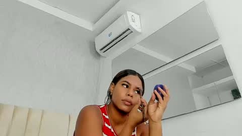 Snapshot of keyla_mejia chatting on July 12, 12:18 pm Keyla online show from July 12, 12:18 pm
