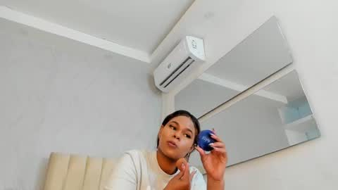 Snapshot of keyla_mejia chatting on July 15, 12:21 pm Keyla online show from July 15, 12:21 pm