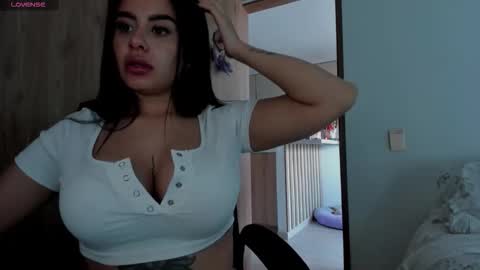 Laura online show from November 17, 7:08 pm