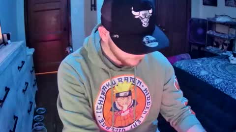 Snapshot of kheezygg chatting on February 25, 11:53 am KevKev online show from February 25, 11:53 am