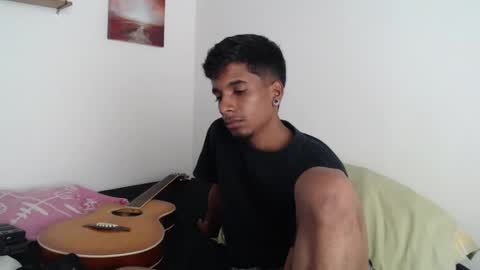 khevinlopezonig online show from December 27, 9:00 pm