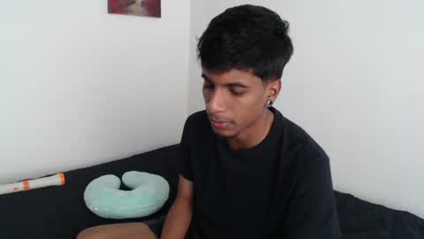 khevinlopezonig online show from January 18, 3:49 pm