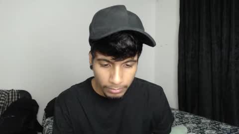 khevinlopezonig online show from November 11, 10:48 am