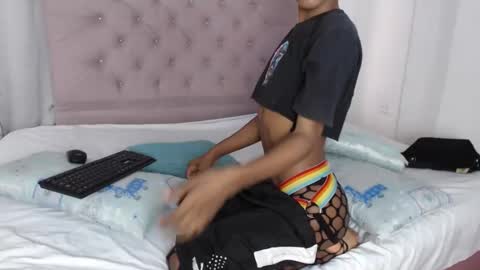 khler_angelis online show from February 28, 9:33 pm