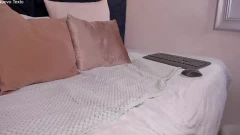 Khloe Cute online show from April 22, 5:25 pm