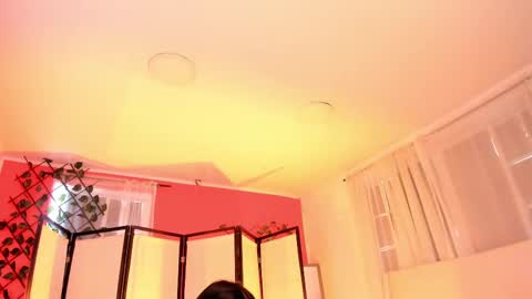 Khloe online show from September 16, 1:12 pm