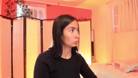 Khloe online show from November 1, 12:51 pm