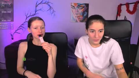 khloebeauty online show from November 29, 8:23 pm