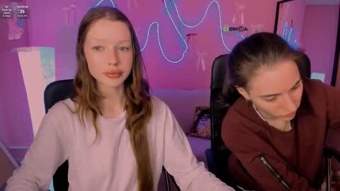 khloebeauty online show from March 18, 8:12 pm