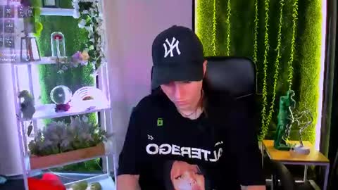 khloebeauty online show from July 8, 12:20 pm