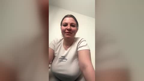 Snapshot of khloekross chatting on February 19, 12:45 pm khloekross online show from February 19, 12:45 pm