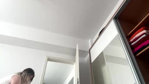 Snapshot of khloekross chatting on February 20, 9:54 am khloekross online show from February 20, 9:54 am