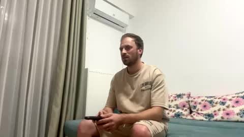 Snapshot of khloekross chatting on March 1, 10:12 pm khloekross online show from March 1, 10:12 pm