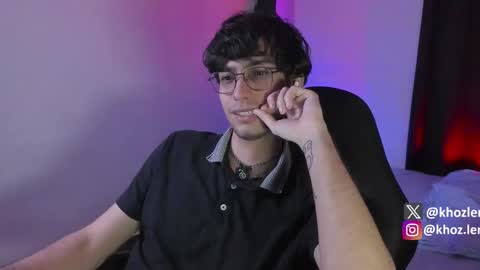 khozler_ online show from November 28, 3:53 am