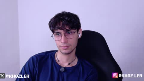 Snapshot of khozler_ chatting on February 4, 2:06 am khozler_ online show from February 4, 2:06 am