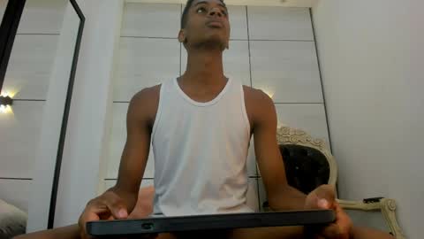 Snapshot of khris__evans chatting on March 31, 11:10 am Kris Evans online show from March 31, 11:10 am