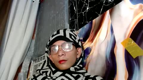 kiana online show from March 31, 1:22 pm