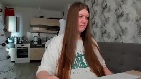 kianna_dior_ online show from December 21, 8:21 am