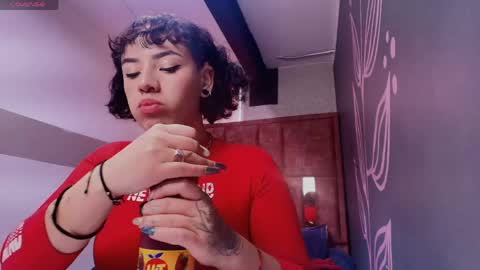 KIARA FOX online show from May 26, 8:05 pm