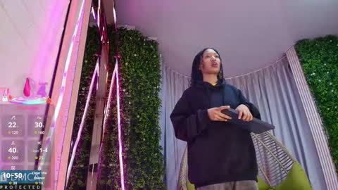 Kiara Zahiri online show from September 17, 10:39 am