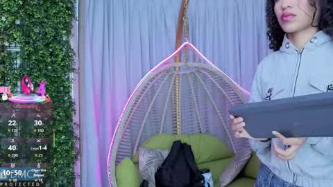 Kiara Zahiri online show from October 14, 11:00 am