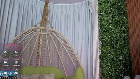 Kiara Zahiri online show from November 11, 10:48 am