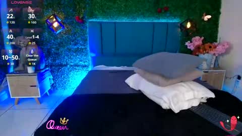 Snapshot of kiaraa88 chatting on June 3, 8:58 pm Valery online show from June 3, 8:58 pm