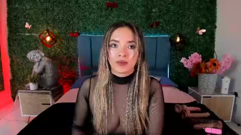 Snapshot of kiaraa88 chatting on June 18, 8:24 pm Valery online show from June 18, 8:24 pm
